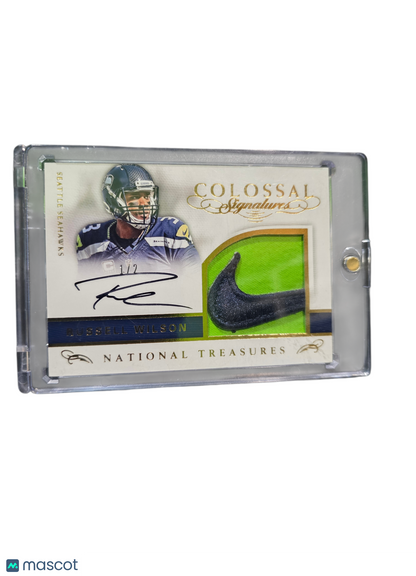 2017 Panini National Treasures Colossal Signatures Russell Wilson #30 Auto Patch