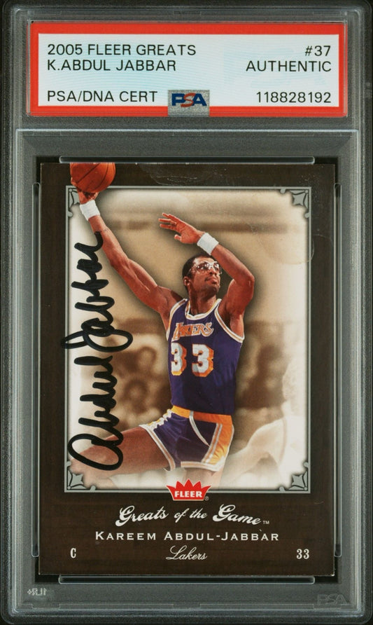 Kareem Abdul-Jabbar 2005-06 Fleer Greats Of The Game #37 Ip Autograph PSA Authentic