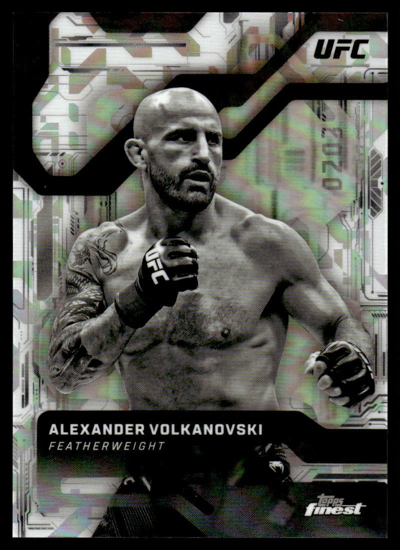 2025 Topps Finest Mc-1 Alexander Volkanovski Monochrome