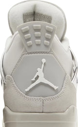 Jordan 4 Retro
Frozen Moments (W)