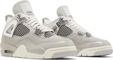 Jordan 4 Retro
Frozen Moments (W)