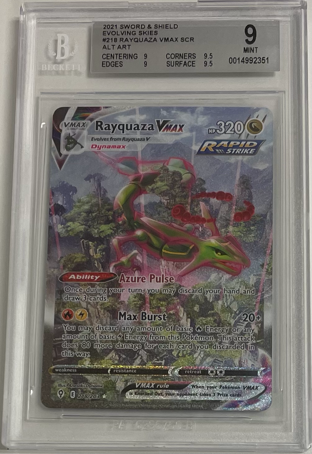 Rayquaza Vmax 218/203 Evolving Skies - 2021 Pokemon - BGS 9