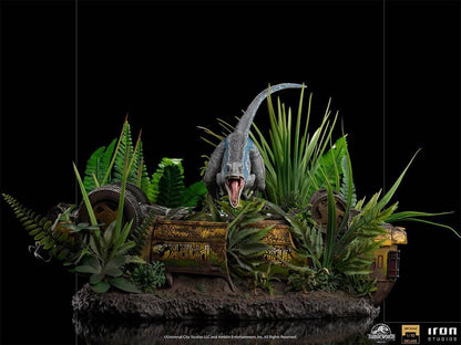 Iron Studios - Jurassic World: Fallen Kingdom - Blue Deluxe BDS Art Scale Statue 1/10