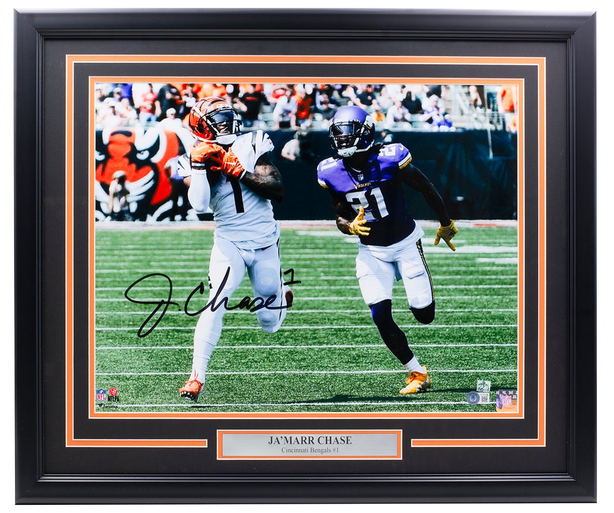Ja'Marr Chase Signed Framed 16x20 Cincinnati Bengals Vs Vikings Photo BAS ITP